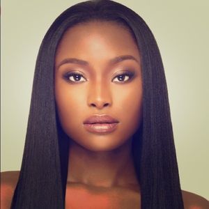 🍁Sleek pressed half wig